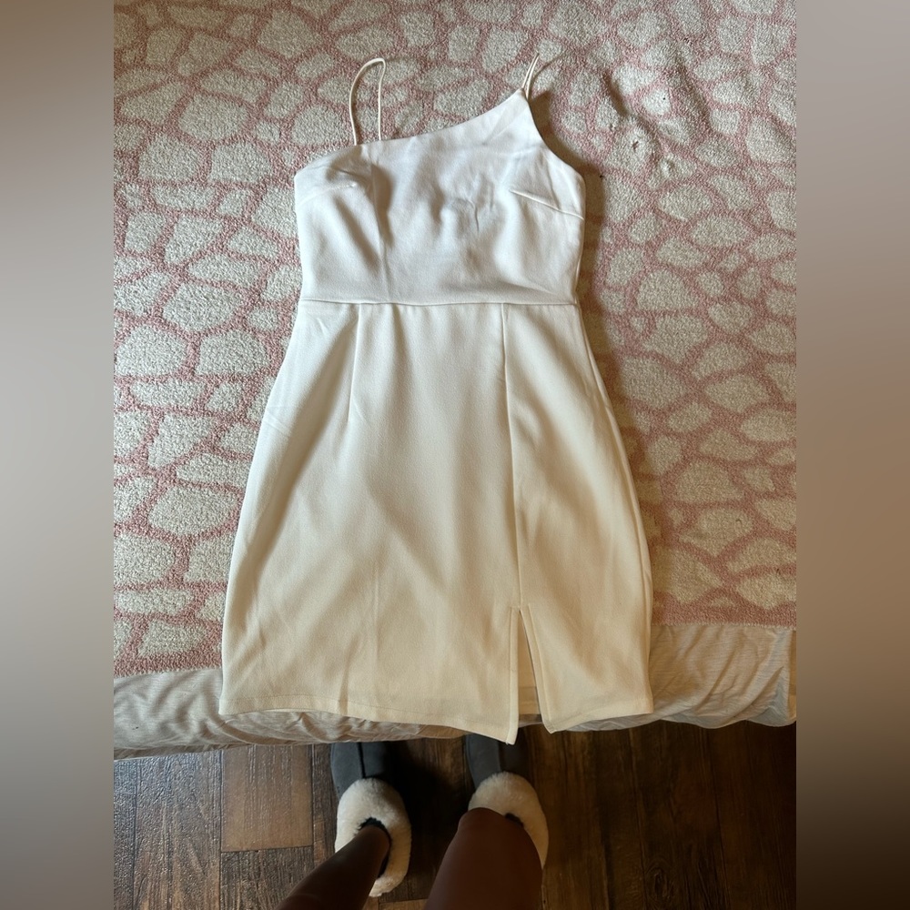 White Lulus XS Dress